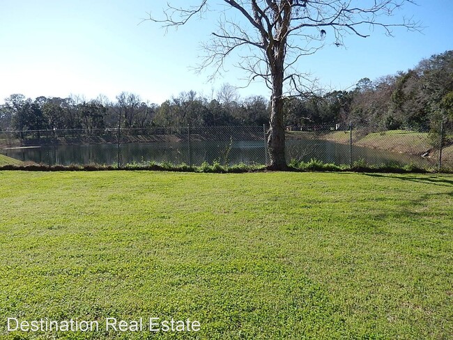 Building Photo - 2 br, 2.5 bath House - 1327 Airport Drive ...