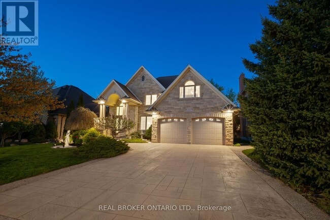 Building Photo - 215 Black Maple Ct