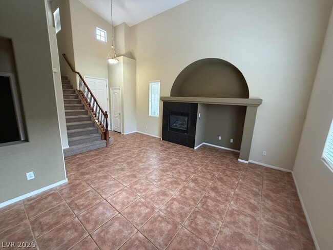 Foto del edificio - 11255 Dahlia Grove St