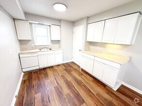 Building Photo - 2817 Tuxedo Ave