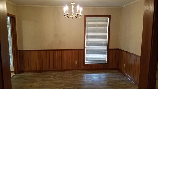 Dining Room - 229 Lepinay Rd