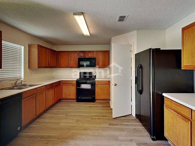 Foto del edificio - 5500 Costa Mesa Dr