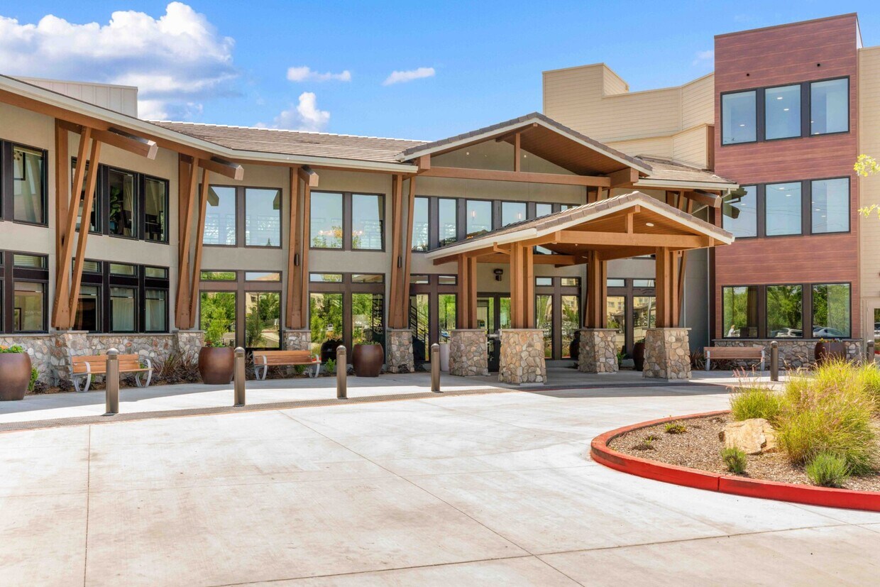 Revel Folsom Apartments in Folsom, CA