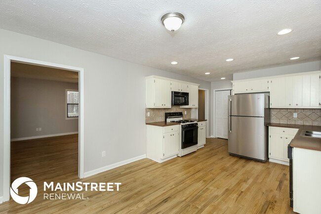 Building Photo - 449 Fox Ridge Ct