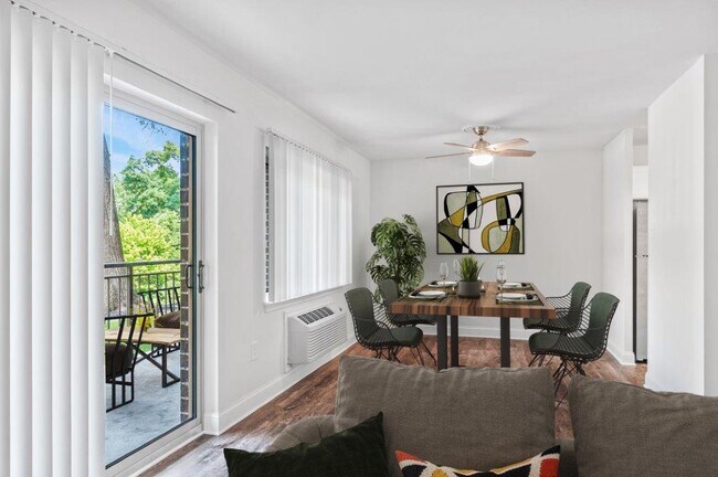 Foto del edificio - Timberlake Apartment Homes