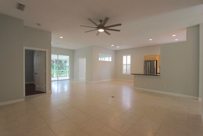Building Photo - 117 Hampton Cir