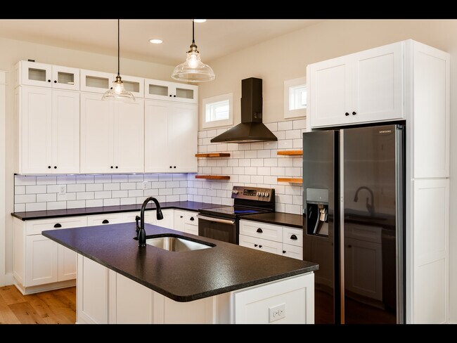 Foto del edificio - 1447 14th Ave S