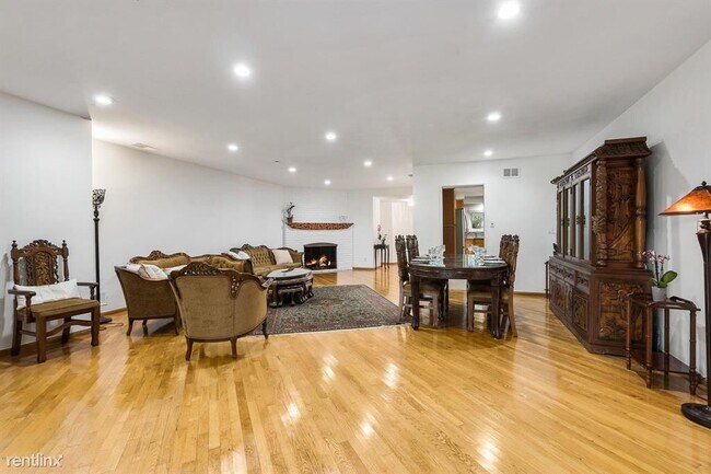 Building Photo - 3 br, 2 bath House - 134 S Bowling Green Way