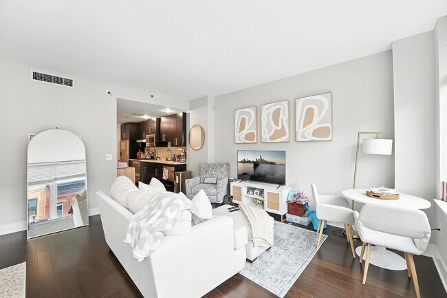Foto del edificio - 1100 Maxwell Ln