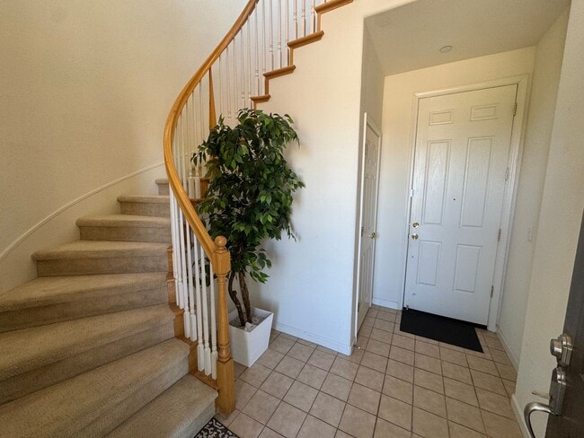 Building Photo - San Jose Communication Hills Luxurious 2 b...
