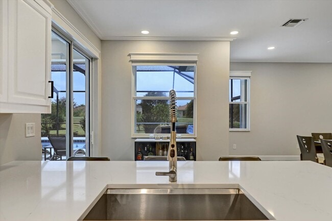 Foto del edificio - 4707 Brixton Ct