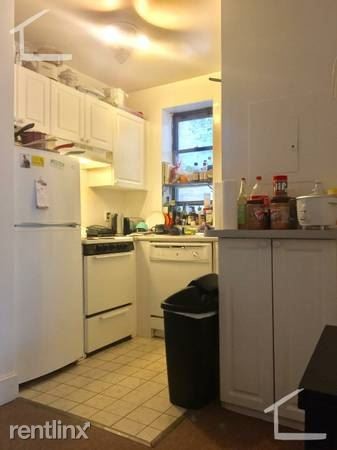 Building Photo - 3 br, 1 bath  - 860 Beacon St # AA4