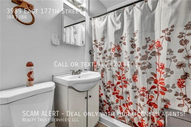 Foto del edificio - 3989 E 177th St