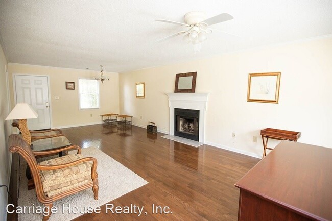 Building Photo - 3 br, 2.5 bath Apartment - 210 Whitehall Road