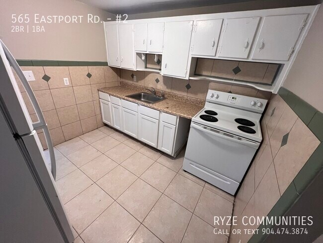 Foto del edificio - 565 Eastport Rd. #2 | Ground Floor