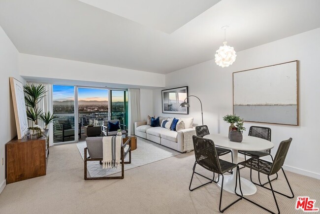 Foto del edificio - 13700 Marina Pointe Dr