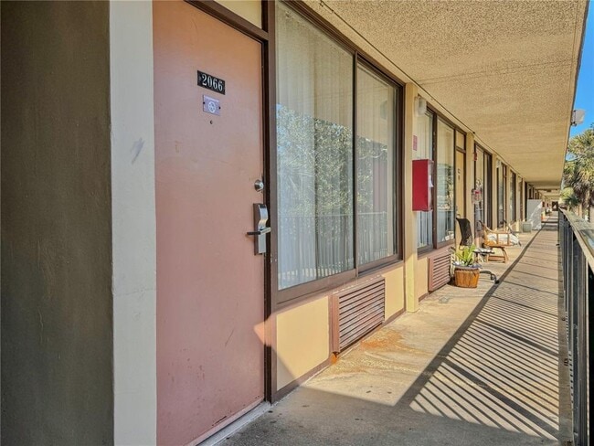 Foto del edificio - 7900 S Orange Blossom Trail