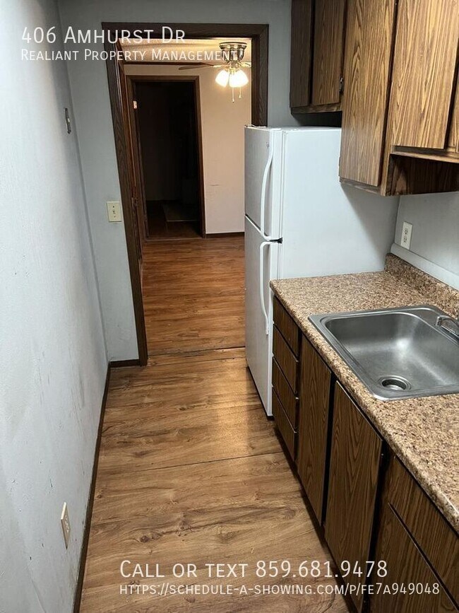Building Photo - 406 Amhurst Dr