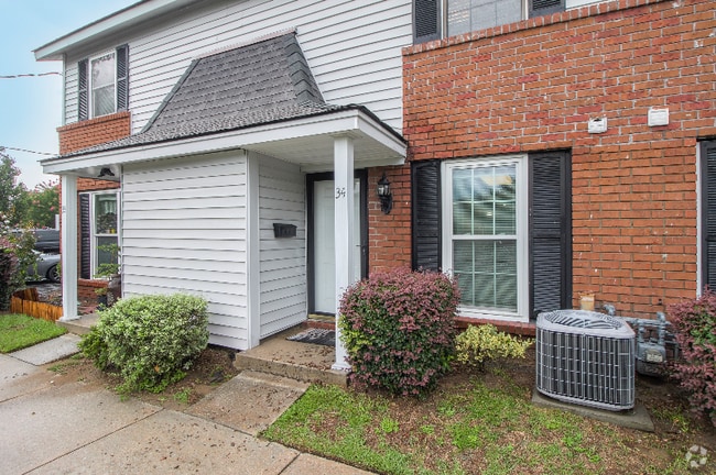 Building Photo - 34 Knollwood Cir