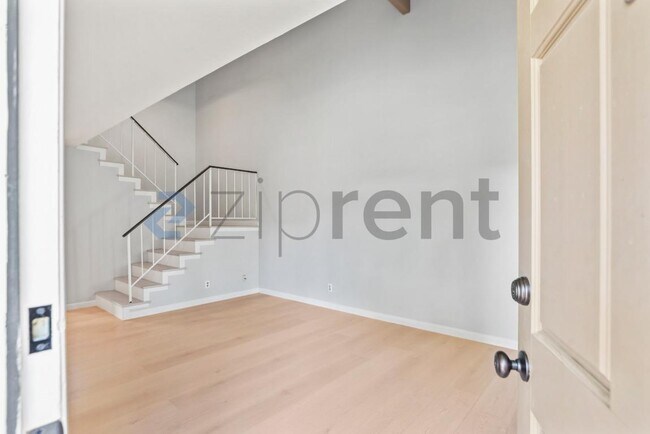 Foto del edificio - 1030 Gull Ave