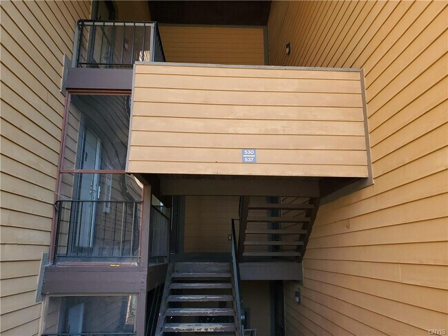 Building Photo - 536 Village Blvd N