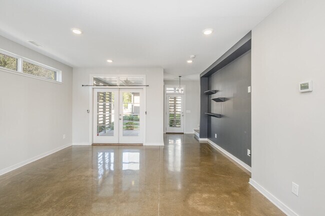 Foto del edificio - 2512 Colbert Dr