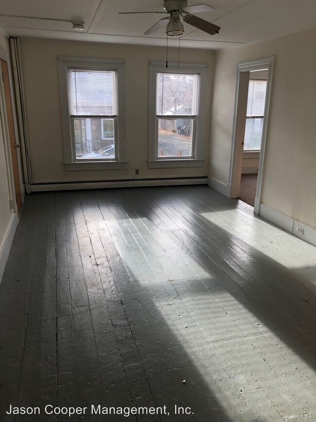 Building Photo - 131 Elliot St
