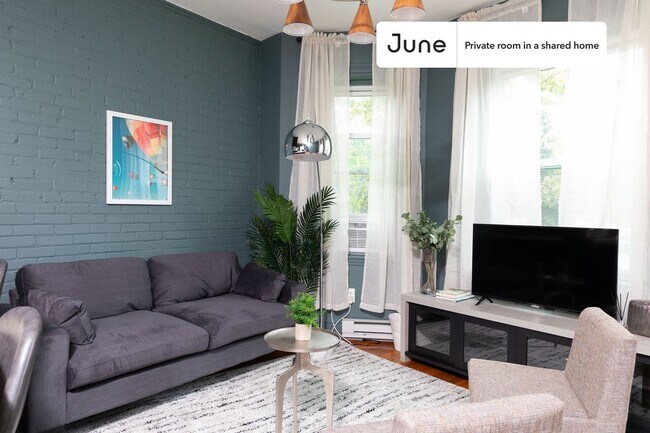 Foto del edificio - Room in Shared 3 bed/1 bath home
