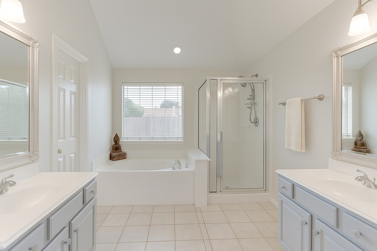 Building Photo - 5413 Caprock Dr