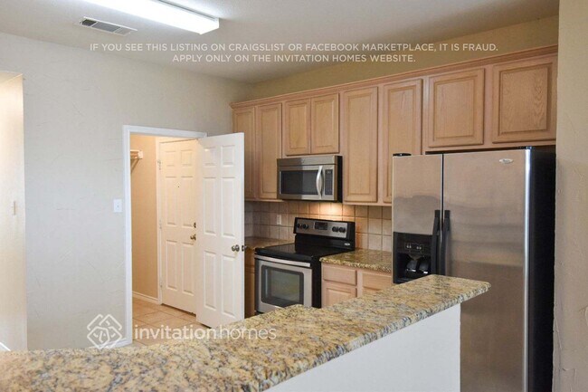 Foto del edificio - 505 Lakeview Cir