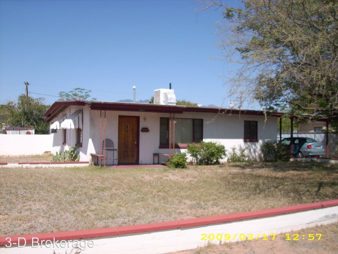 Primary Photo - 2801 E Copper St