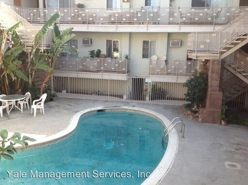 Foto del edificio - 13838 Victory Blvd
