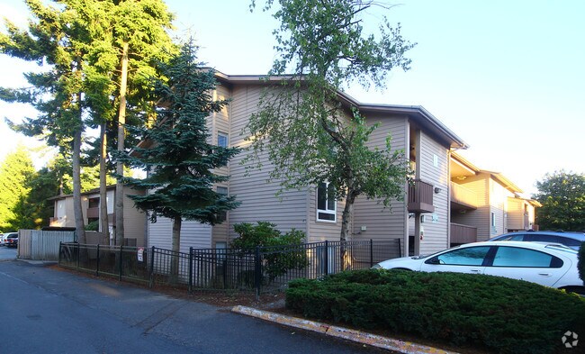 View At The Lake Apartments Federal Way Wa Building Photo View At The Lake Apartments
