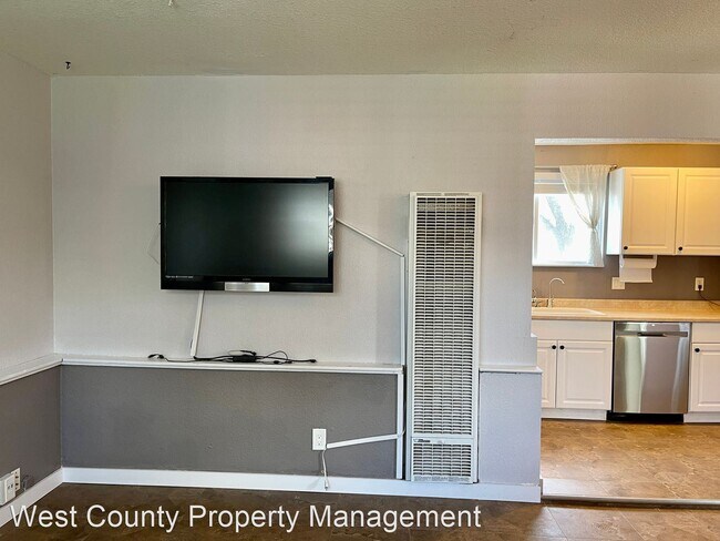 Foto del edificio - 1 br, 1 bath House - 3799 Guerneville Rd