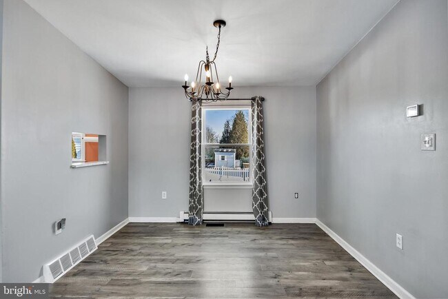 Building Photo - 511 Madison Ave