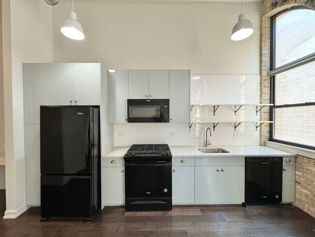 Foto del edificio - 5026 N Kenmore Ave