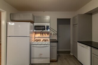 Building Photo - 1401 26th St NW