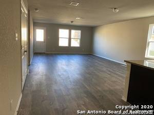 Foto del edificio - 9831 Marbach Crest