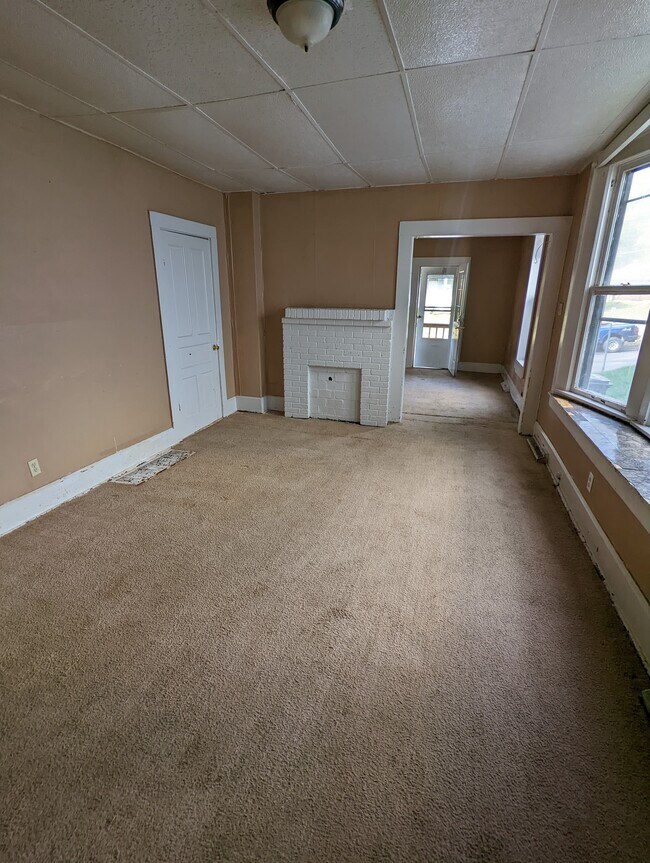 922 Ayers St, Zanesville, OH 43701 House Rental in Zanesville, OH