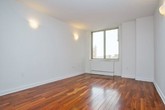 Primary Photo - 454 Manhattan Ave