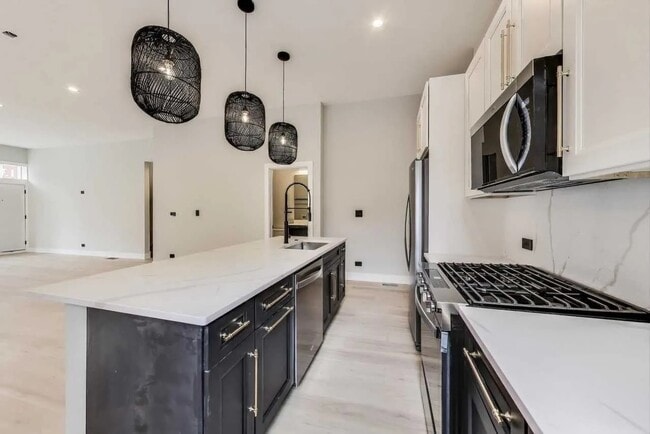 Foto del edificio - 1311 N Rockwell St