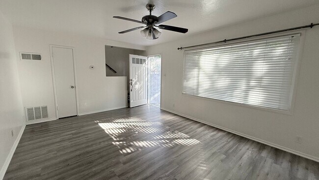 Foto del edificio - 922 Fargo Ave