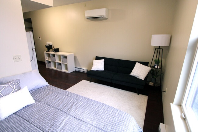 Living Room 2 - 152 W Main St