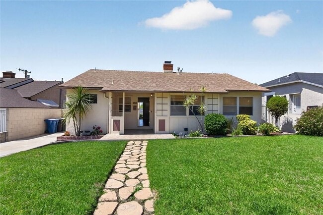 Building Photo - 2025 Jolley Dr
