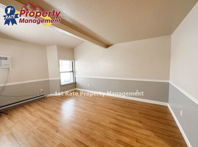 Foto del edificio - 1680 N Phillippi St
