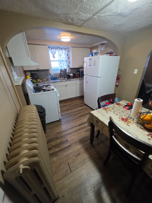 Foto del edificio - 328 W Peach St