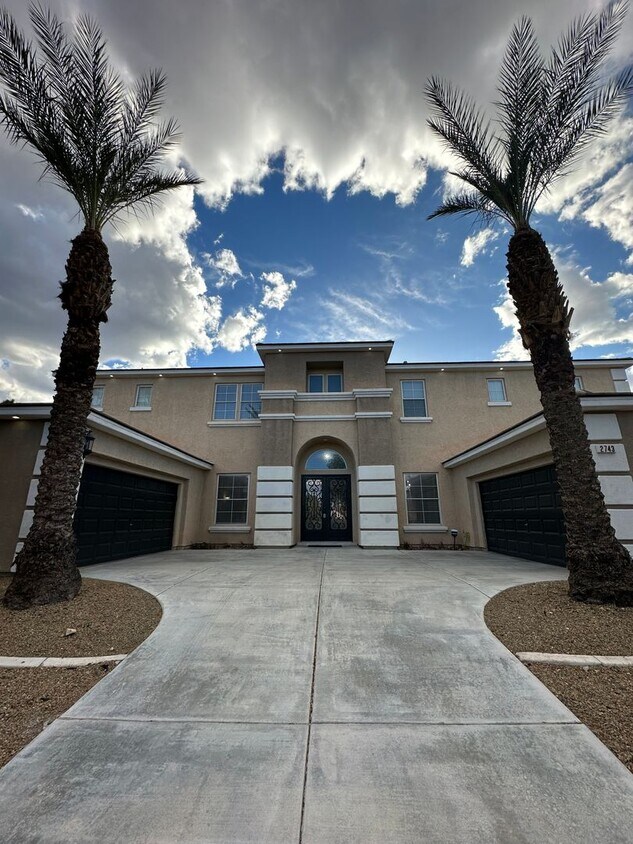 Primary Photo - GORGEOUS GATED 2-STORY CUSTOM HOME FOR REN...
