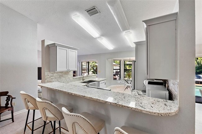 Building Photo - 6512 NW 54th Ct