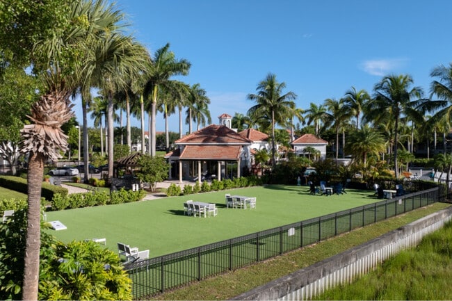 Foto del edificio - Polo Lakes