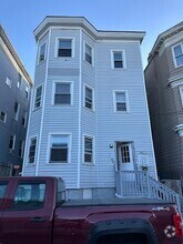 Building Photo - 73 A Marlborough St